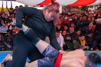 Nỗi ám ảnh từ sới vật hội làng 