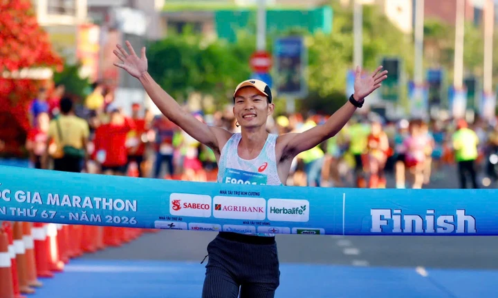 Hoàng Nguyên Thanh: 'Bảy năm vô địch là hành trình không dễ dàng'