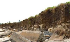 Nguy cơ ‘xóa sổ’ bãi biển đẹp bậc nhất Quảng Ngãi