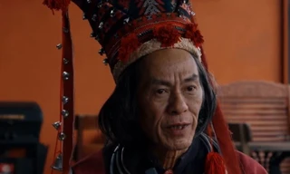 'Biểu tượng của màn ảnh phía Bắc' Bùi Bài Bình hóa thân vào vai diễn độc lạ, gây ám ảnh