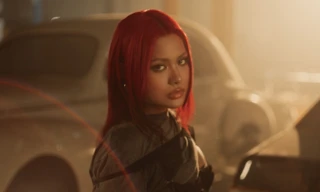 Tân binh V-pop CHLOÉ theo học trường âm nhạc danh tiếng của Mỹ, kết hợp với nhà sản xuất đình đám Pixel Neko