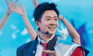 Tất bật chạy show liên tục, Ngô Kiến Huy nhận lời khen tuyệt đối từ Trấn Thành và Karik