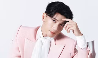 S.T Sơn Thạch tung bản tình ca ngọt ngào mùa cuối năm, gửi lời chúc đặc biệt đến vợ chồng Á hậu Chế Nguyễn Quỳnh Châu