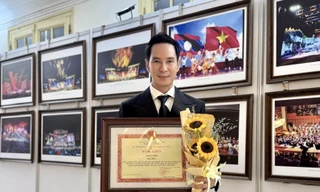 Đạo diễn Lý Hải được vinh danh vì đóng góp trong lĩnh vực điện ảnh: 'Hạnh phúc vì sau 35 năm làm nghề được ghi nhận'