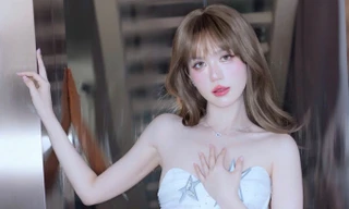 'Nữ hoàng nội y' Ngọc Trinh trở lại đóng phim gây tò mò với đề tài độc lạ