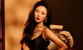 Văn Mai Hương: 'Cho phép mình sống thật với những điều từng giấu kín'