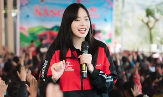 'Hoa hậu Việt Nam' Thanh Thủy lần đầu thử sức với ca hát vì điều ý nghĩa đặc biệt