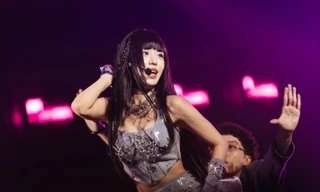 Han Sara ‘rã đông’ thành công trong concert, bán đấu giá EP gây quỹ ủng hộ người dân Nghệ An chịu ảnh hưởng bão Wipha