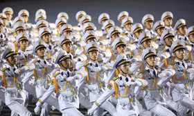 Nóng: Bạn trẻ Sài Gòn chỉ cách ‘săn’ chỗ xem trọn vẹn khoảnh khắc diễu binh, diễu hành tối 22/4