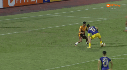 Hà Nội FC chấm dứt chuỗi 9 trận bất bại của LPBank HAGL với chiến thắng 2-0 ảnh 9 Hà Nội FC chấm dứt chuỗi 9 trận bất bại của LPBank HAGL với chiến thắng 2-0 ảnh 9