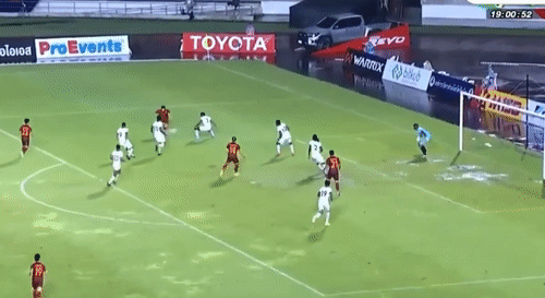 Siêu phẩm của Supachok giúp Thái Lan chiến thắng