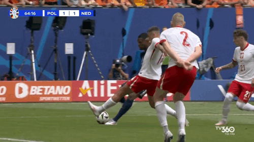 Siêu dự bị tỏa sáng, Hà Lan thắng ngược Ba Lan đầy kịch tính ảnh 24 Siêu dự bị tỏa sáng, Hà Lan thắng ngược Ba Lan đầy kịch tính ảnh 24