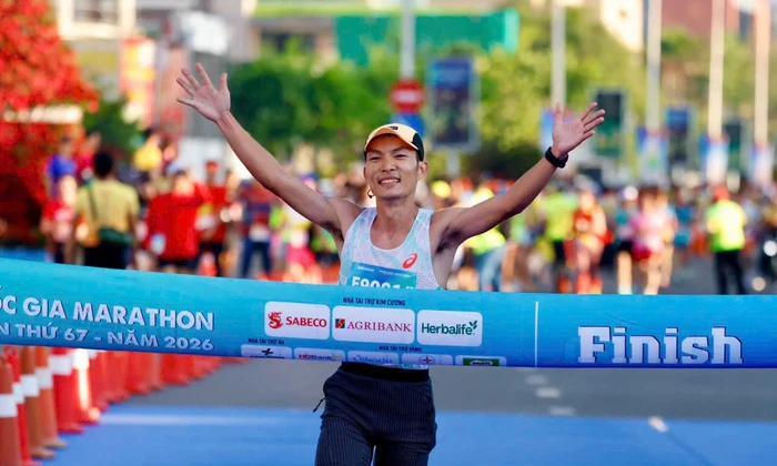 Hoàng Nguyên Thanh: 'Bảy năm vô địch là hành trình không dễ dàng'