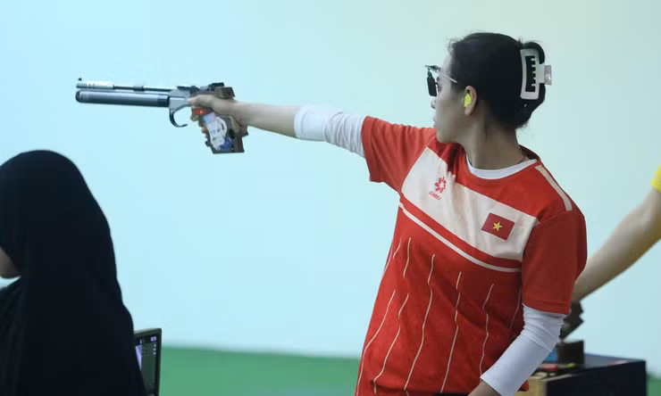 Trịnh Thu Vinh nói gì sau khi giành 2 HCV, liên tiếp phá kỷ lục SEA Games?