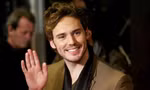 Nam thần Sam Claflin sẽ vào vai giáo sư “phông bạt” nhất Harry Potter bản mới?