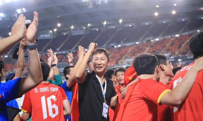 U22 Việt Nam: Những phút nghẹt thở và thời khắc vỡ oà chiến thắng ở Rajamangala