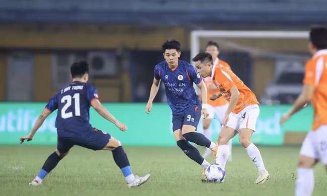 Vòng 17 LPBank V.League 2025/26: Hà Nội FC gây thất vọng, lộ diện ứng viên vô địch 