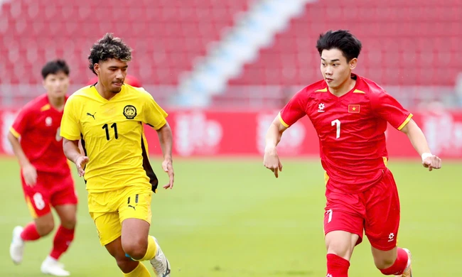 U22 Indonesia ngã ngựa, U22 Việt Nam rộng cửa vào bán kết SEA Games 33