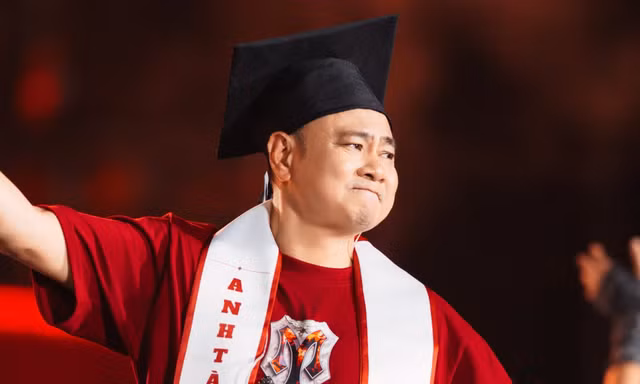 Lễ tốt nghiệp của 33 nghệ sĩ