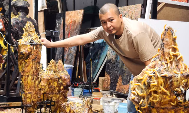 Lần đầu Việt Nam tham dự 'thế vận hội mỹ thuật'