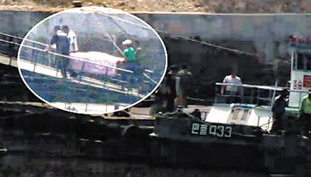 Trực thăng Triều Tiên nổ tung giữa trời lúc huấn luyện