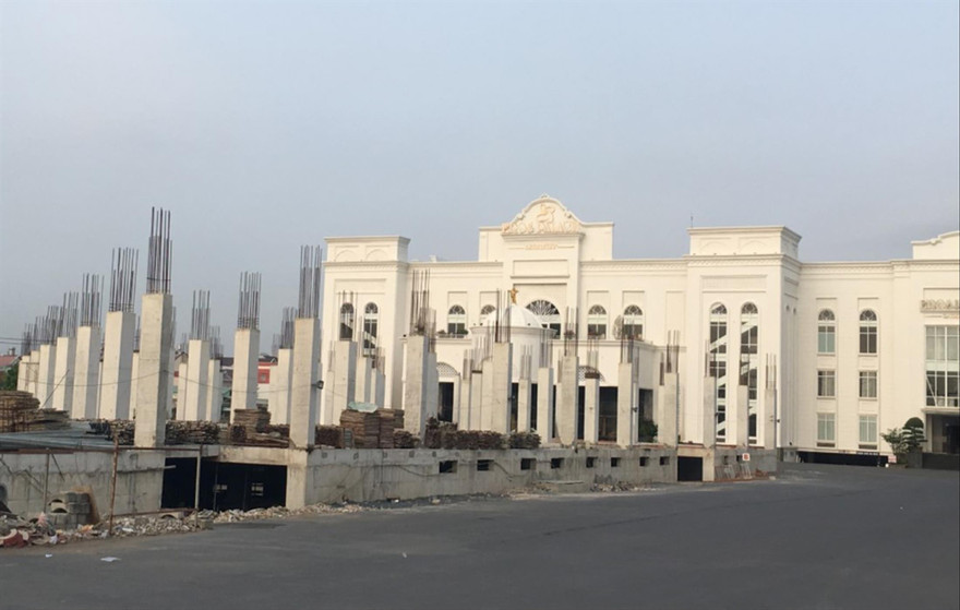 Khu phức hợp trung tâm thương mại xây dựng không phép ngay tại trung tâm TP Biên Hòa 