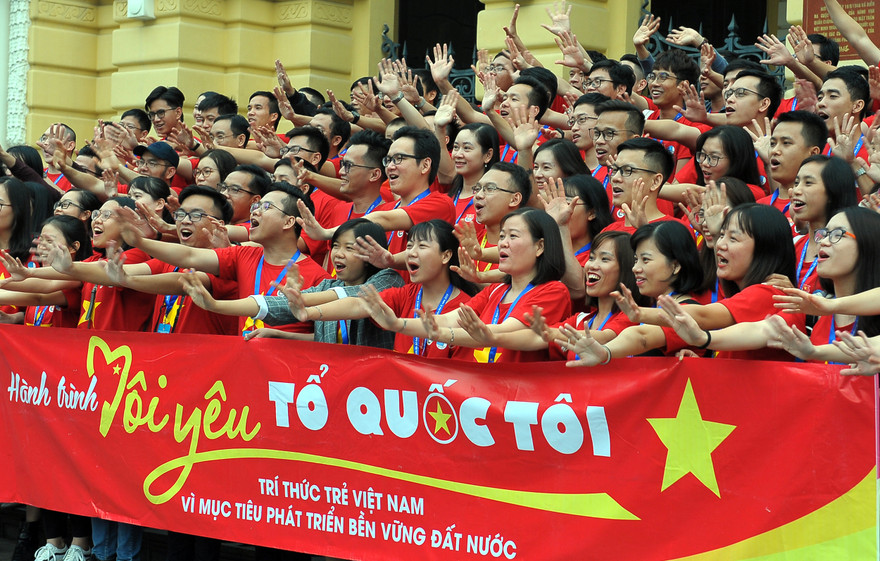 Bạn trẻ tham gia Hành trình Tôi yêu Tổ quốc tôi năm 2019. Ảnh XUÂN TÙNG