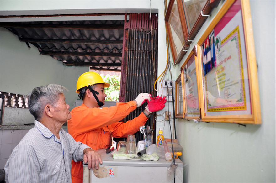 Giá điện vẫn chưa tính hết các chi phí 