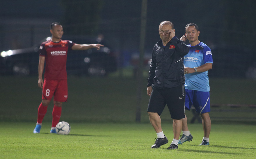  HLV Park Hang Seo đã nghiên cứu rất kỹ đối thủ Thái Lan. Ảnh: VSI