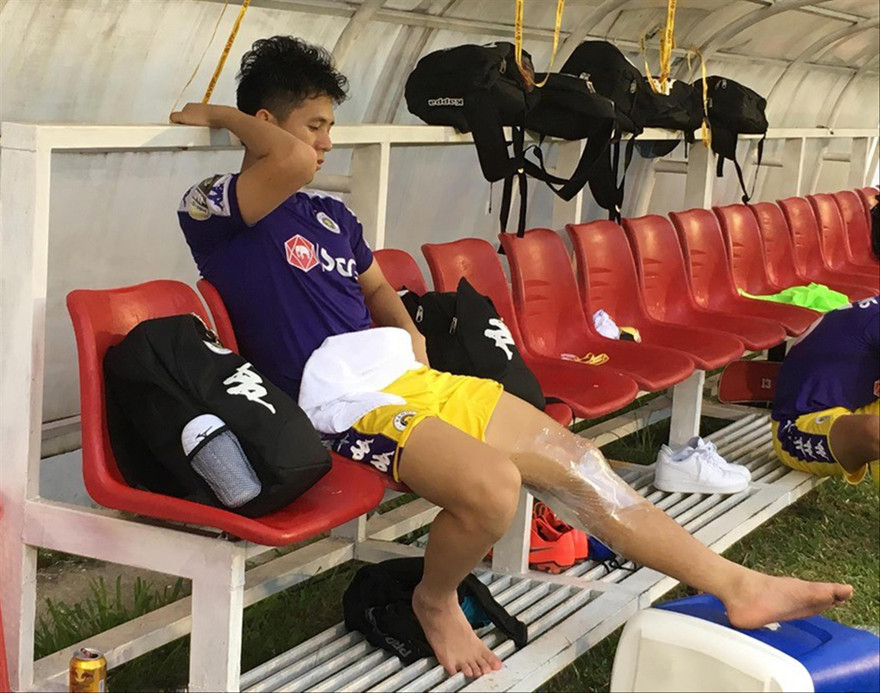 Đình Trọng dính chấn thương ngay trước ngày lên tập trung ĐTQG. ảnh: CTV 