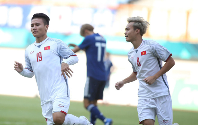 Quang Hải và đồng đội đã được chuẩn bị tâm lý cho trận đấu tối nay bằng chiến thắng 1-0 trước Olympic Nhật Bản tại Asian Games 2018. ảnh: VSI