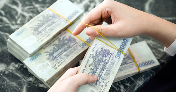 Bị quản chặt, công ty tài chính hết thời…gà đẻ trứng vàng?