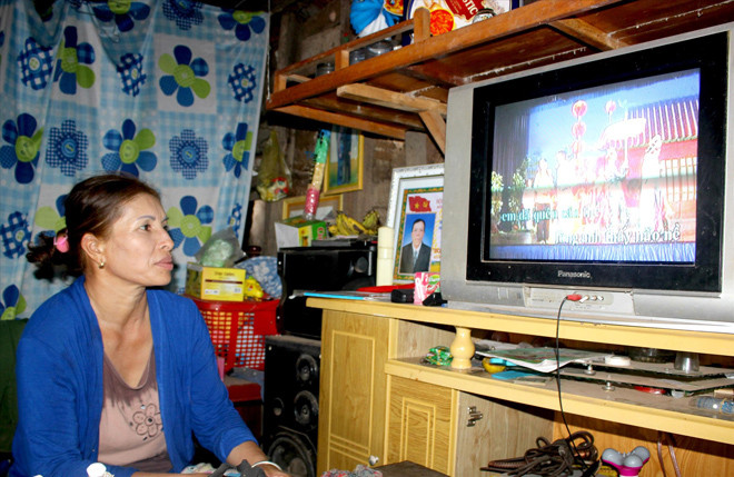 Thôn Nà Ven rộn ràng tiếng ti vi