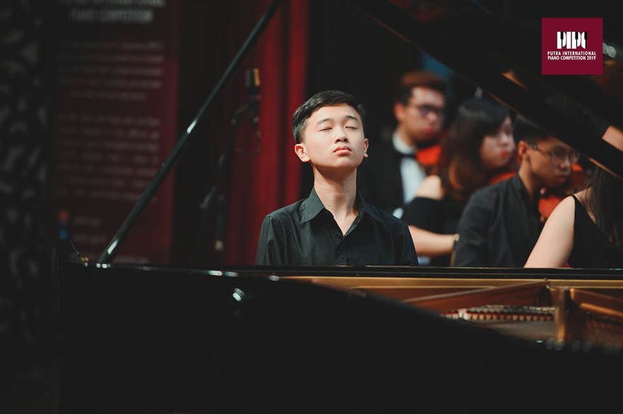 Võ Minh Quang biểu diễn cùng dàn nhạc Klpacorchestra - Kula Lumpur- MalaysiaẢNH: NVCC 