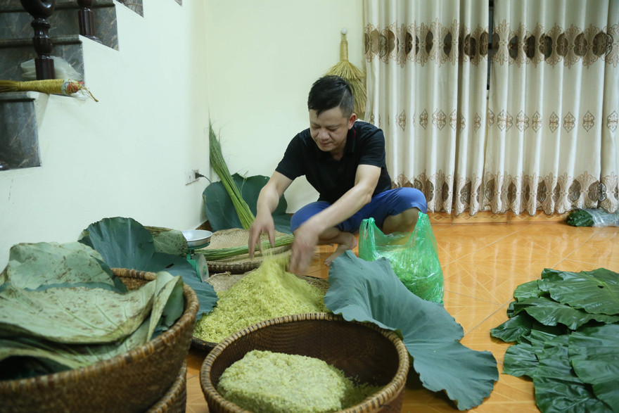 Hộ kinh doanh cá thể cốm làng Vòng (Cầu Giấy - Hà Nội)Ảnh: Như ý