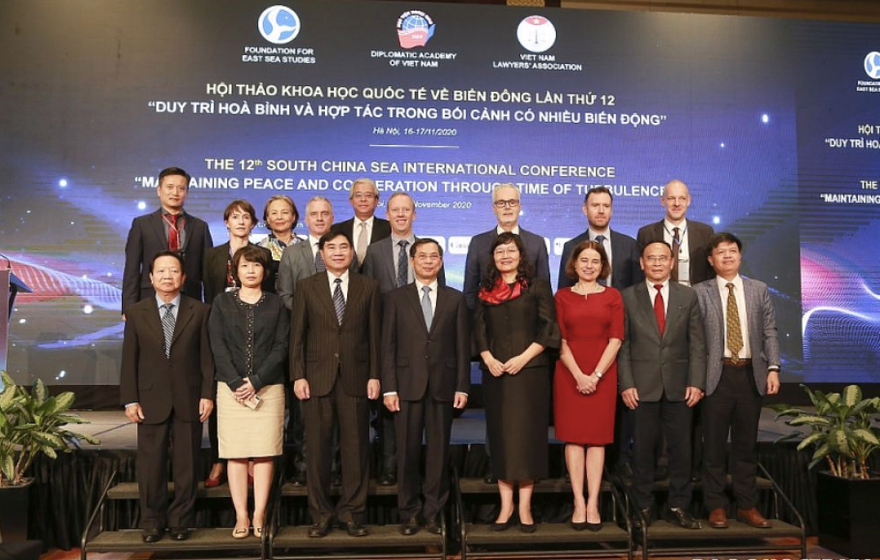 Các diễn giả tham dự hội thảo. Ảnh: baoquocte 