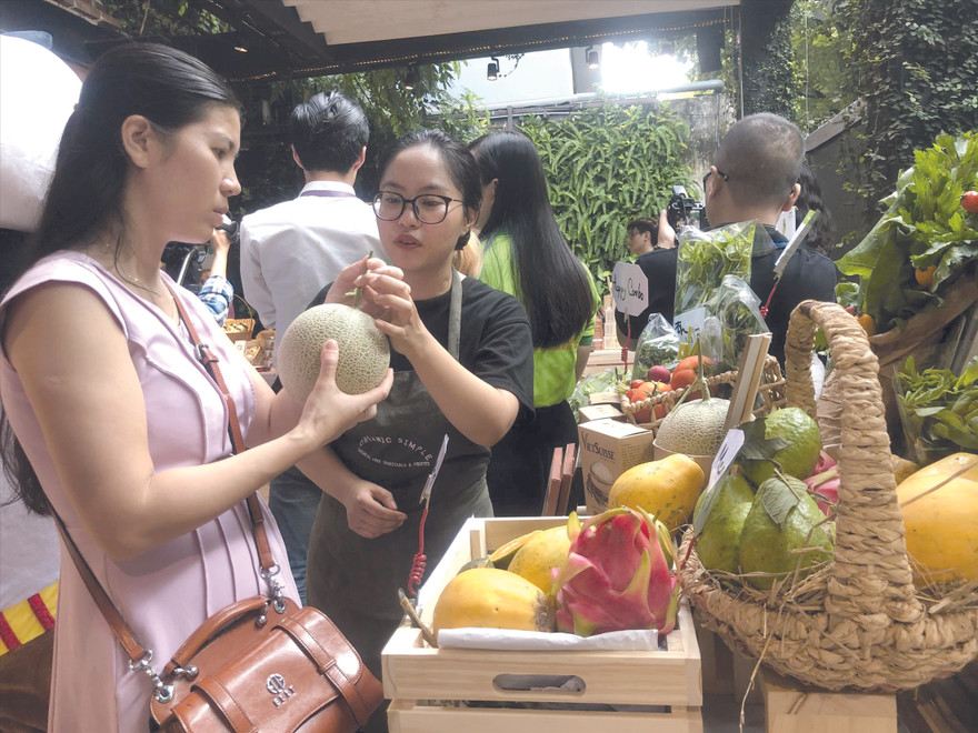 Phiên chợ Organic - nơi giao lưu của các nông dân thế hệ 8X, 9X