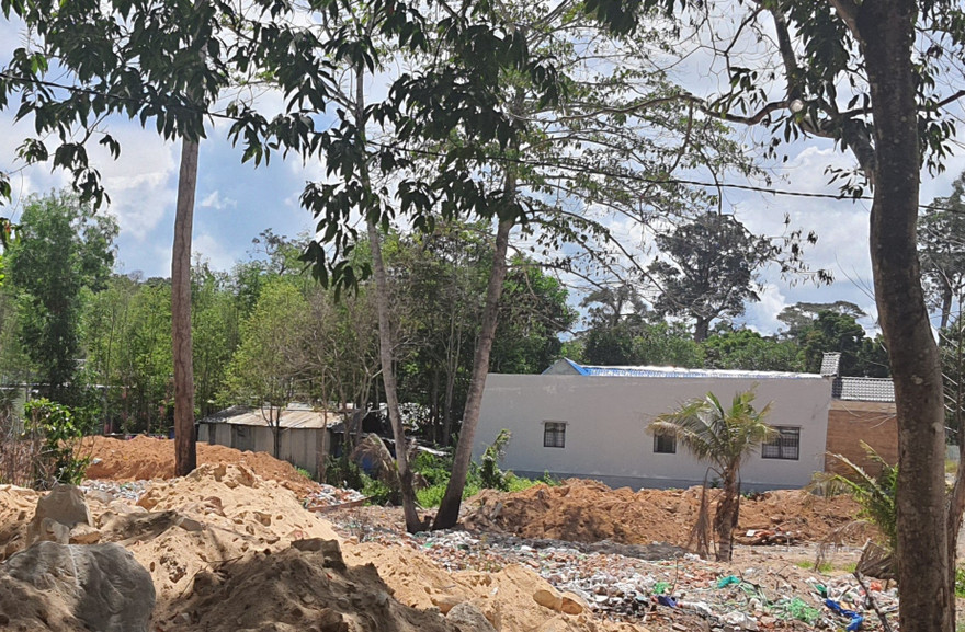 Nhiều ngôi nhà kiên cố đã được xây dựng tại khu vực Suối Lạng thuộc Vườn quốc gia Phú Quốc quản lý Ảnh: Hồng Lĩnh