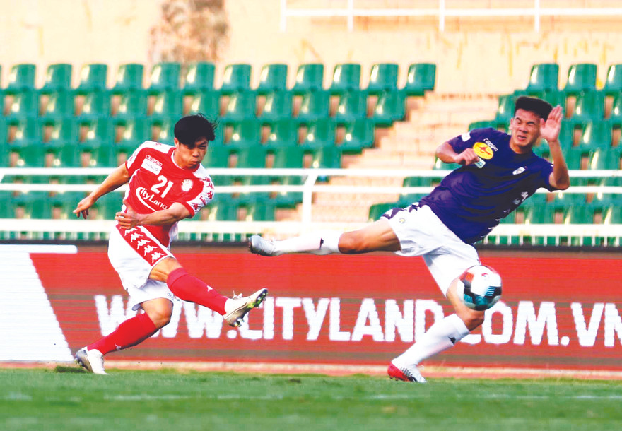 Cuộc chiến giữa TP Hồ Chí Minh và Hà Nội FC hôm nay ảnh hưởng rất nhiều tới cuộc đua vô địch của hai độiẢnh: NHƯ Ý