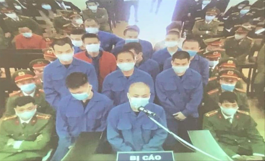 Các bị cáo tại toà Ảnh: Hoàng Long