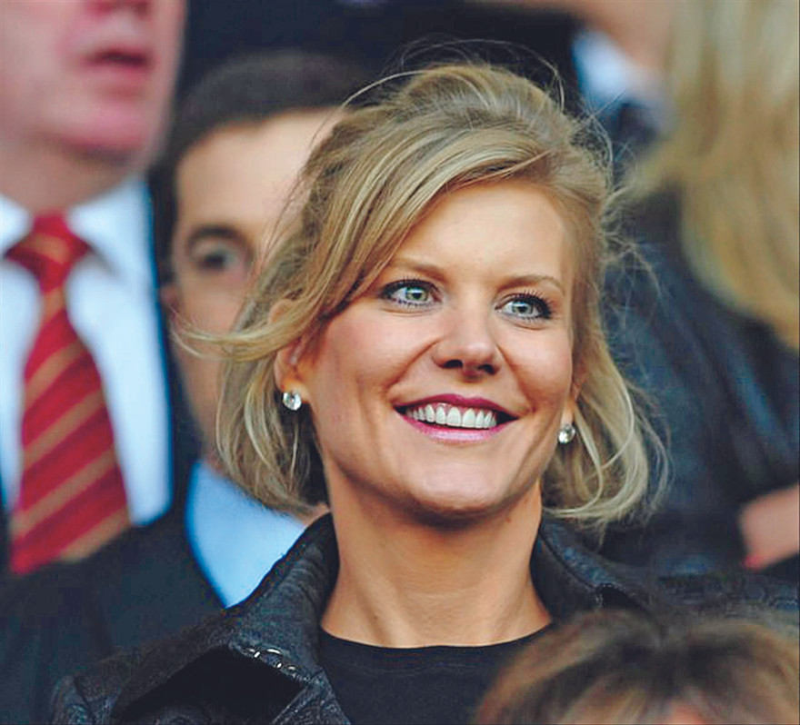 Amanda đứng sau thương vụ mua Newcastle