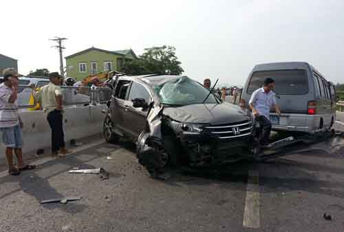 Hiện trường vụ tai nạn. Ảnh: T. Huyền/ VnExpress