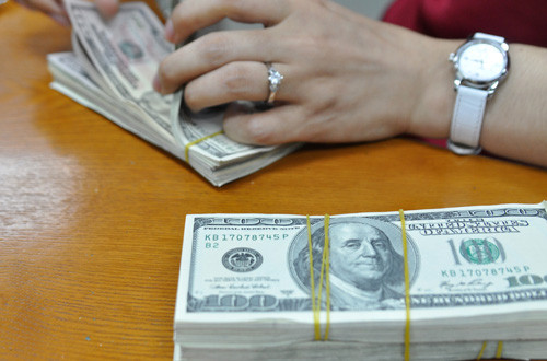 Giá USD bật tăng chiều nay. Ảnh: Anh Quân/ VnExpress