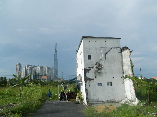 Căn nhà của vợ chồng bà Hà còn sót lại trong khu 4,3 ha ảnh: Huy Thịnh