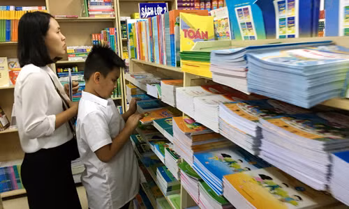 SGK là sản phẩm hàng hóa đặc biệt, do vậy Nhà nước vẫn phải có trách nhiệm quản lý chặt chẽ Ảnh : Như Ý 