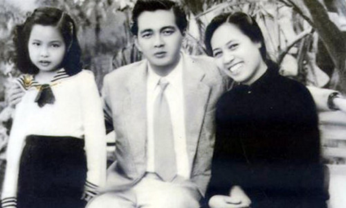 Đoàn Chuẩn thời trẻ cùng vợ và con gái Ảnh tư liệu