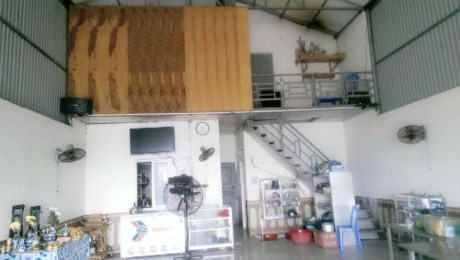 Hiện trường hung thủ truy sát vợ và con riêng của vợ.