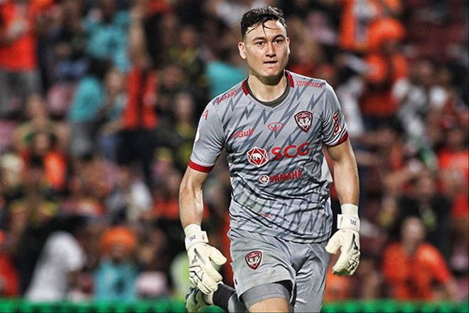 Văn Lâm được chấm điểm cao nhất tại Muangthong United 