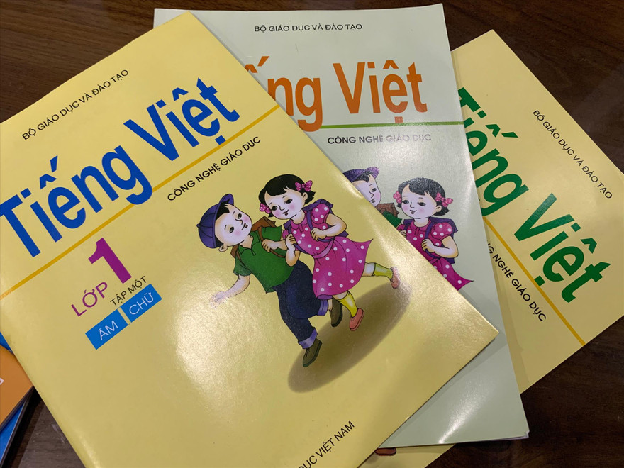 SGK Tiếng Việt lớp 1 của GS Hồ Ngọc Đại bị loại gây ra nhiều ý kiến trái chiều Ảnh: N.H