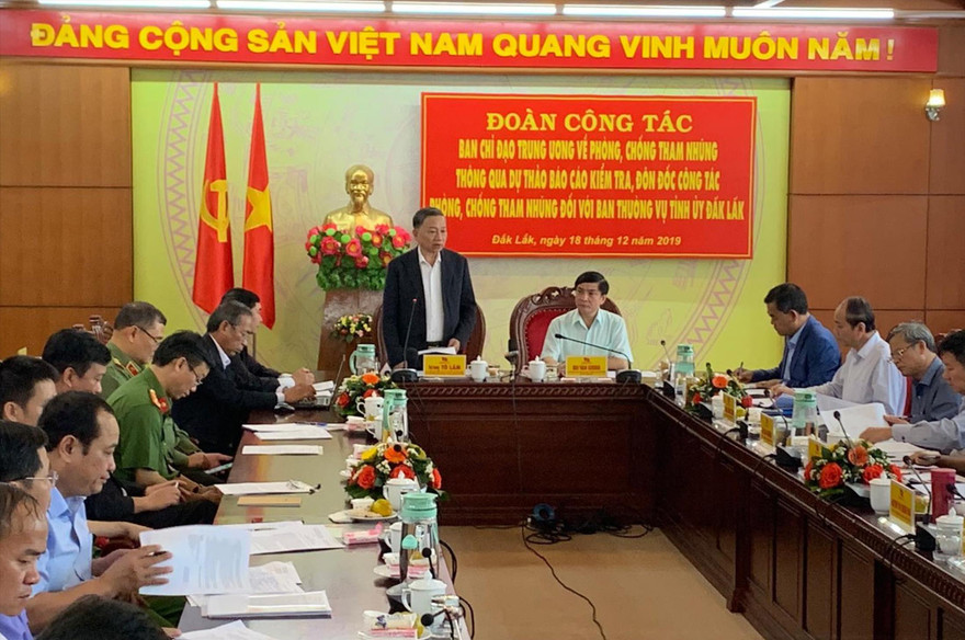 Toàn cảnh buổi làm việc 